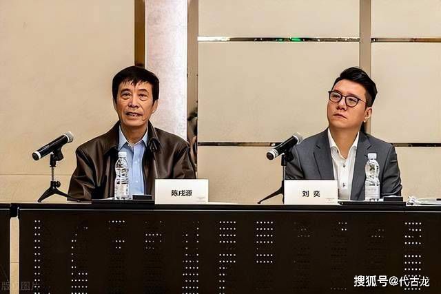 上半场路易斯-迪亚斯首开纪录，加克波再下一城，齐米卡斯射中横梁，利物浦暂2-0LASK林茨；下半场加克波造点，萨拉赫主罚命中，加克波补时再破门，最终利物浦4-0LASK林茨，继续位居小组第一。